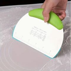 PASTALAND PLASTİK SAPLI ÖLÇEKLİ ÇELİK KAZIYICI